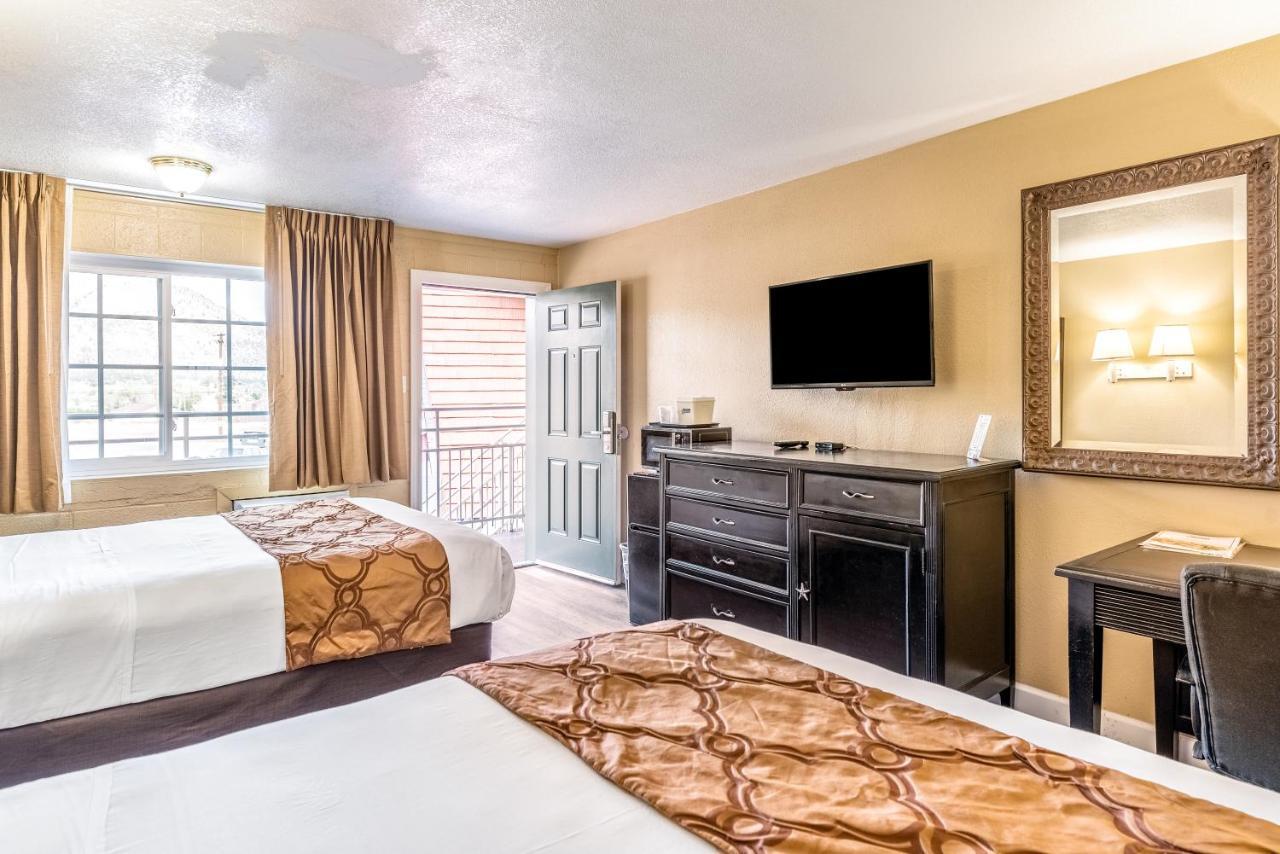 Americas Best Value Inn And Suites Flagstaff Esterno foto