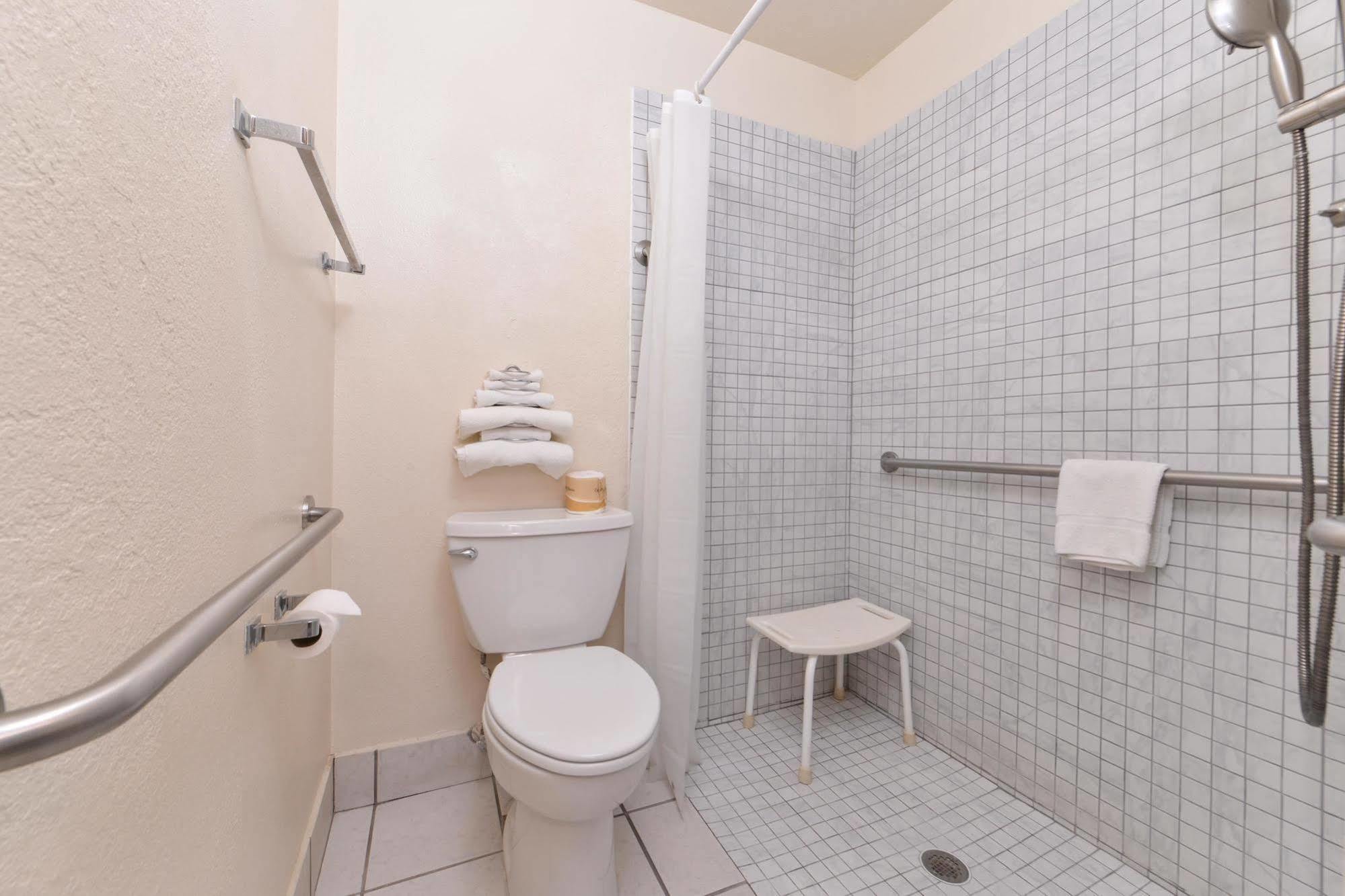 Americas Best Value Inn And Suites Flagstaff Esterno foto