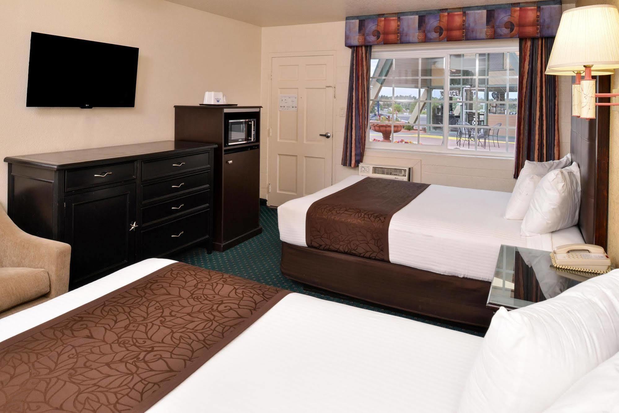 Americas Best Value Inn And Suites Flagstaff Esterno foto